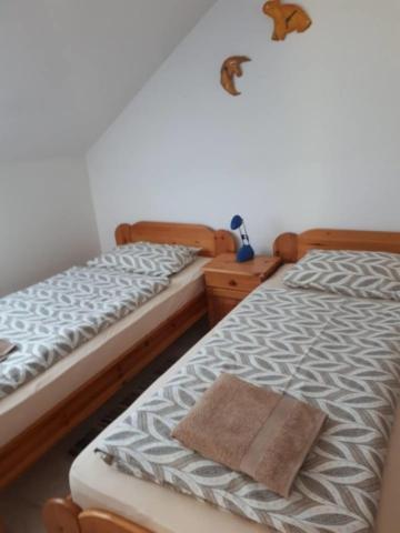 Borkúti Panzió és Apartman Balatonszárszó Exterior foto