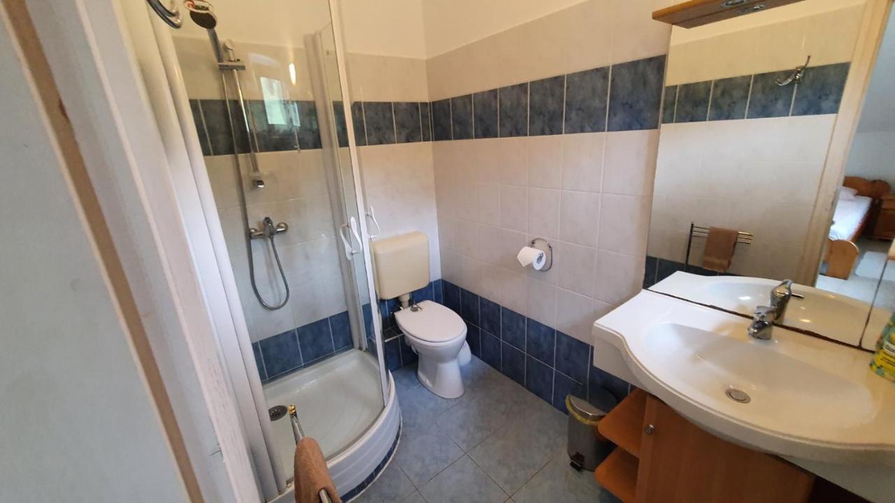 Borkúti Panzió és Apartman Balatonszárszó Exterior foto